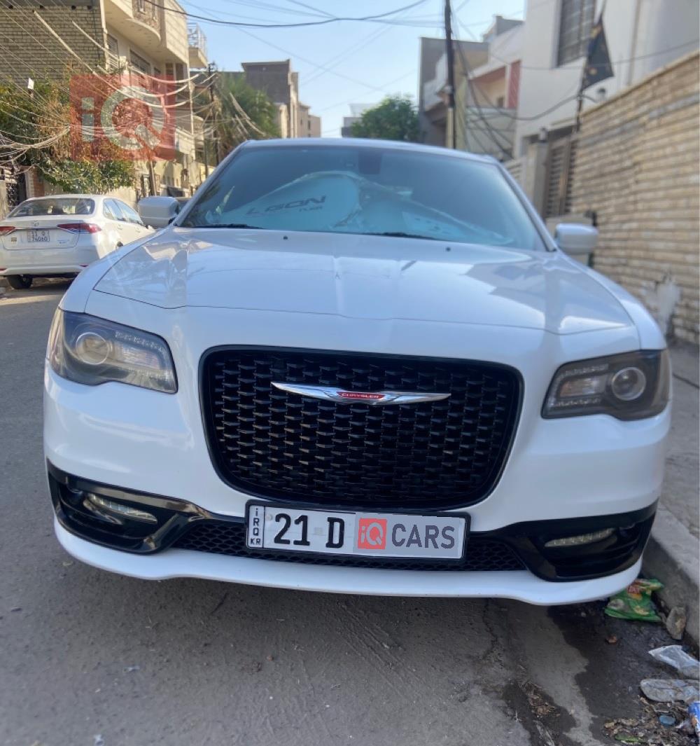 كرايسلر 300